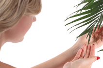 Jak regenerować i chronić włosy blond