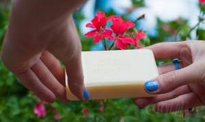 mydło organiczne John Masters Lawenda, Róża Geranium jest bardzo wydajne mydło organiczne