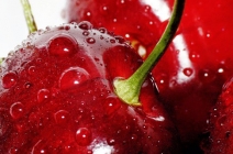 Działanie czereśni na włosy i skórę