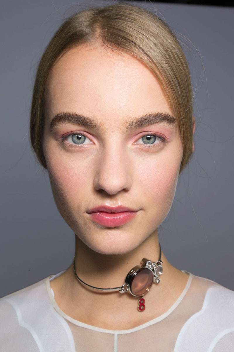 makeup-tips-pink-eye-shadow-eye-make-up-trends-dior